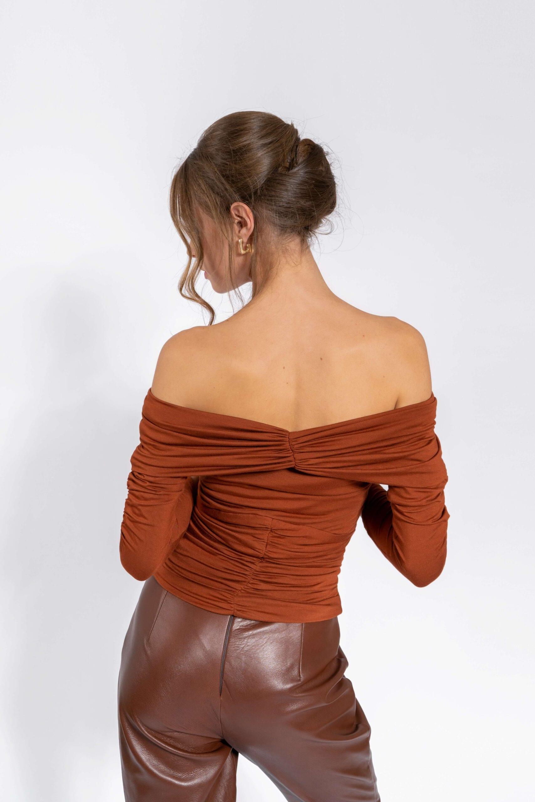 Senf narančasta uska nabrana majica sa spuštenim ramenima EMA - Slika 2