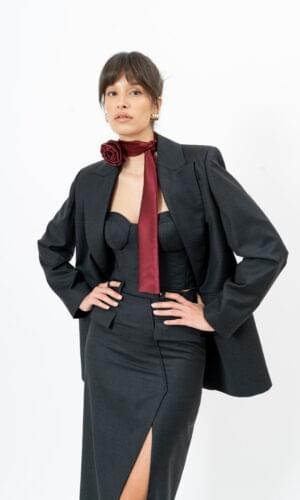 Svileni bordo šal NINA