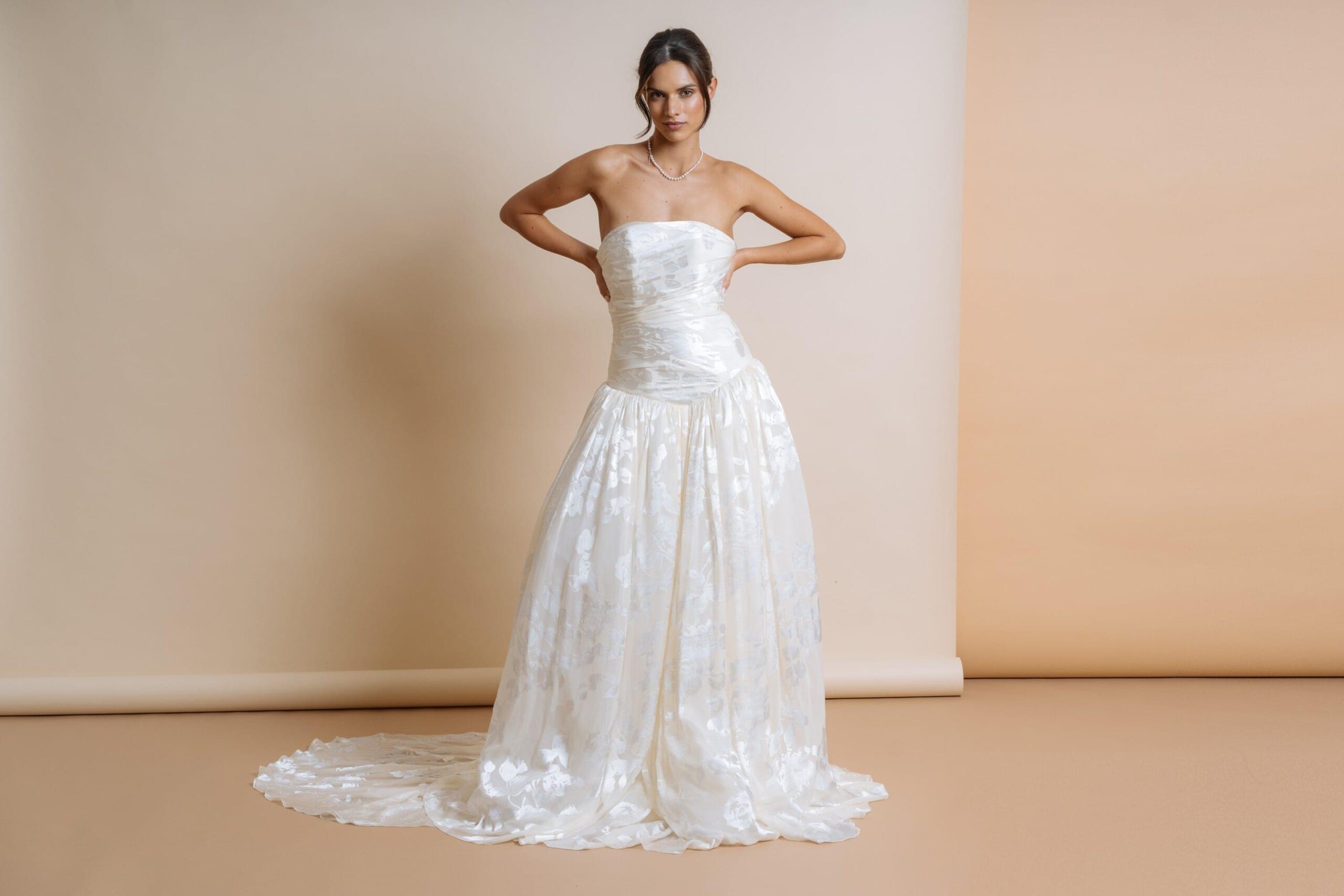 Svilena devore vjenčanica MILA - Image 3