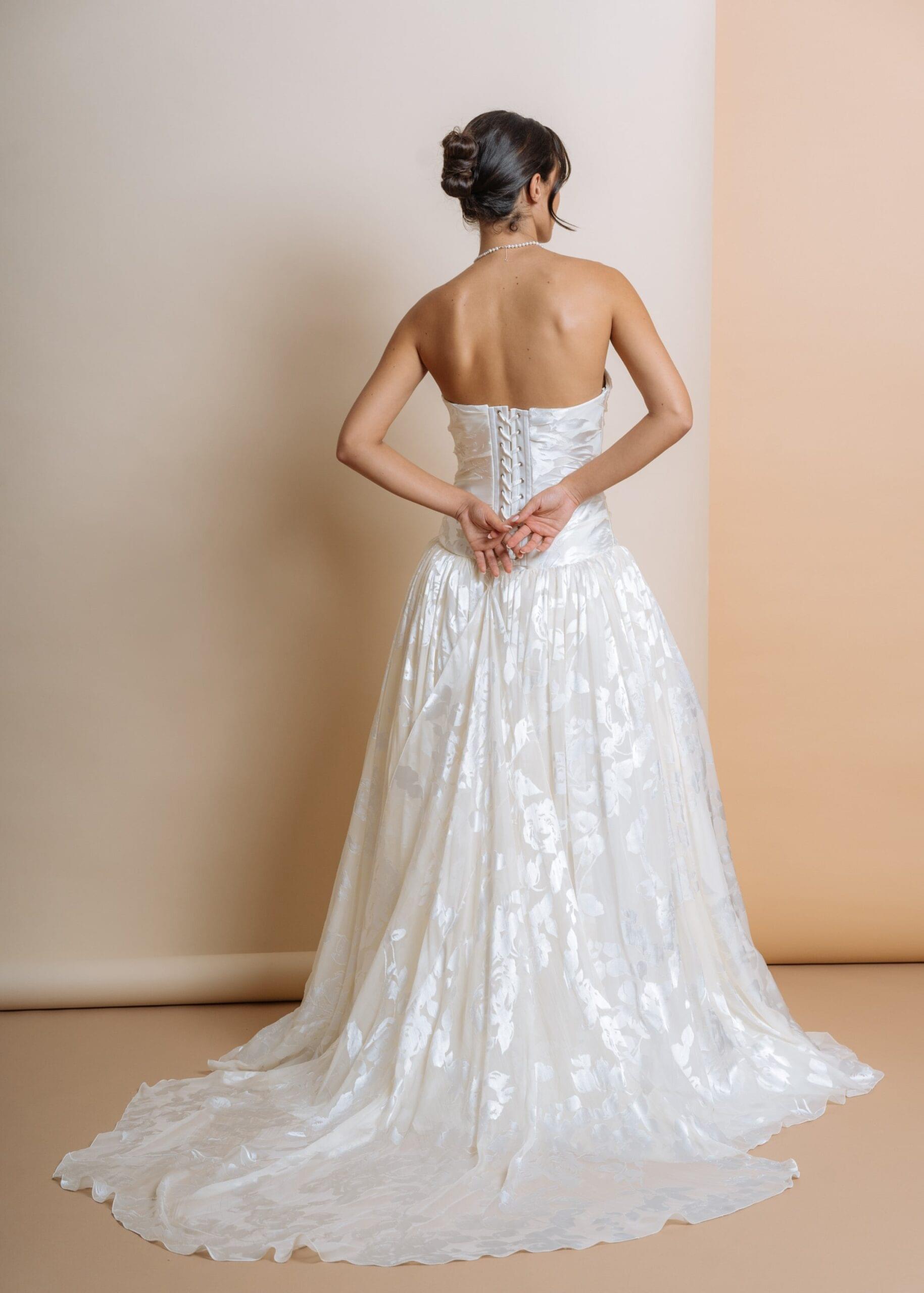 Svilena devore vjenčanica MILA - Image 4