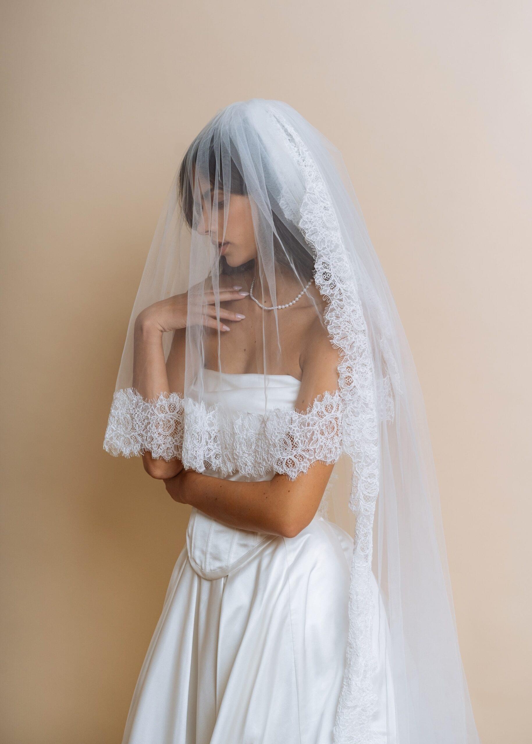 Korzetirana vjenčanica SARA - Image 3