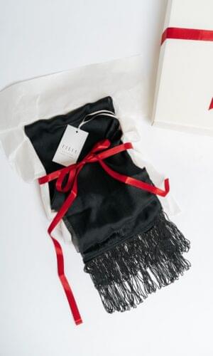 Crni dugi muslin šal sa resama