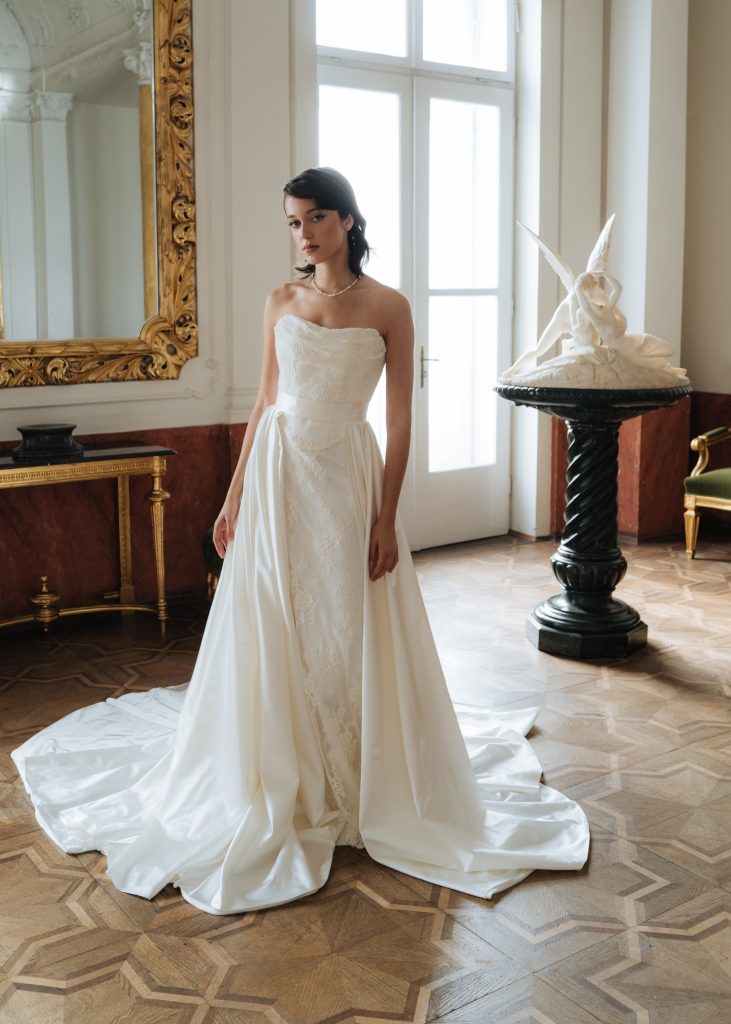 CARMEN Wedding Dress